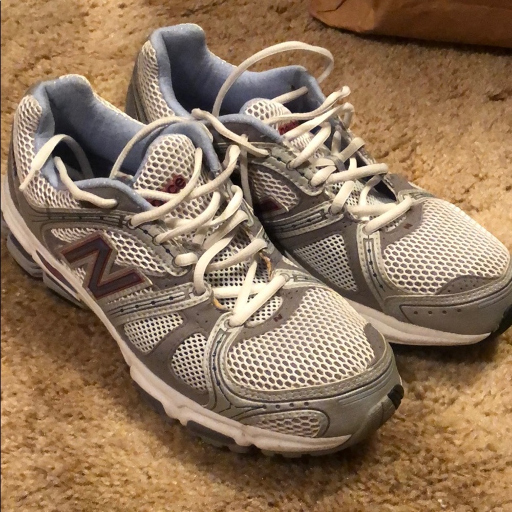 New Balance Tennis Shoes